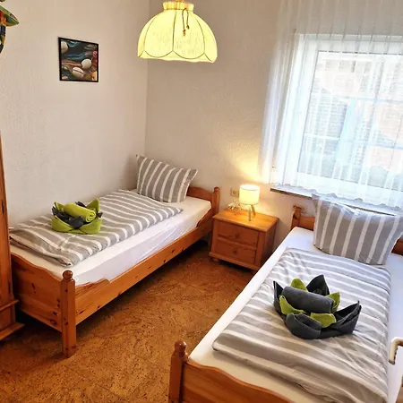 Gaestehaus Kuehn Eg Links N2 * Norddeich (Norden)