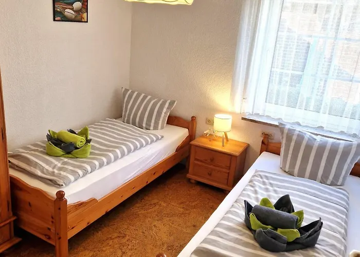 Gaestehaus Kuehn Eg Links N2 * Norddeich (Norden)