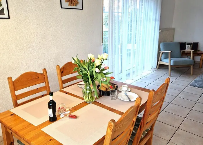 Gaestehaus Kuehn Eg Links N2 * Norddeich (Norden)